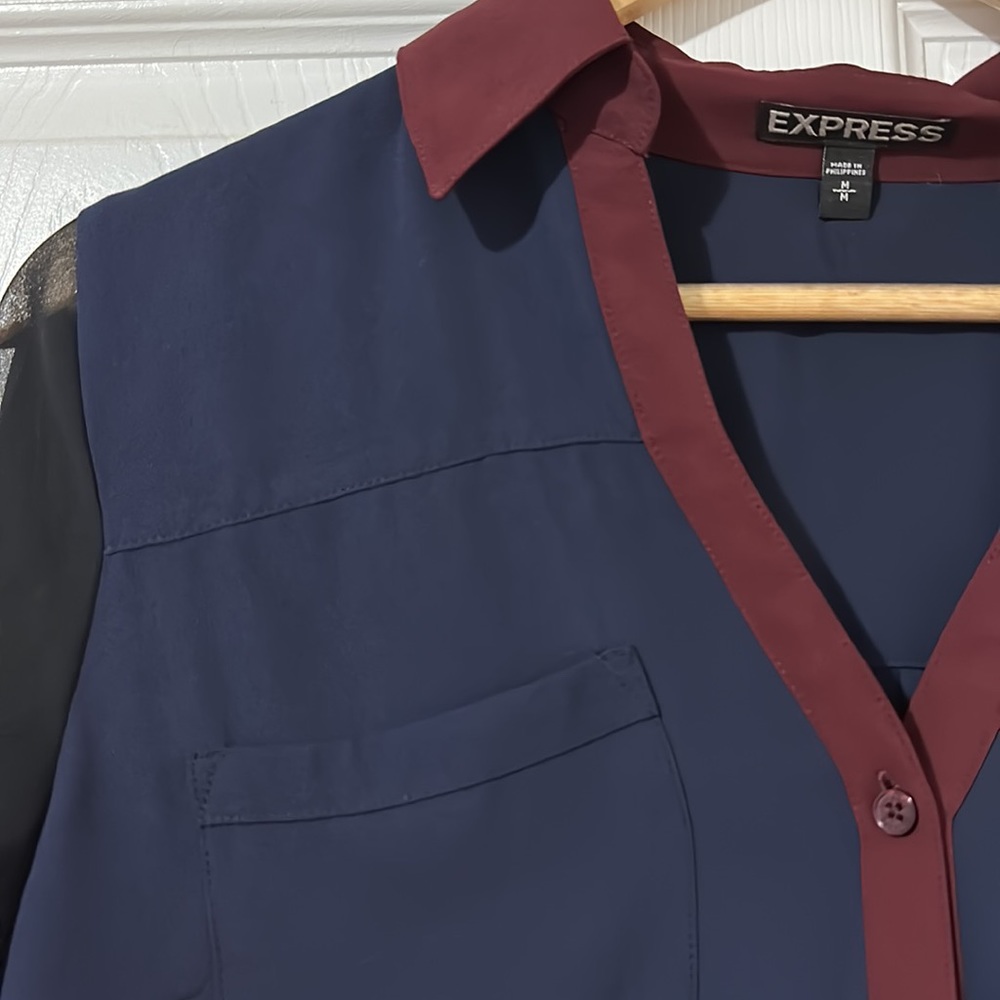 Express Blouse - Picture 2 of 5